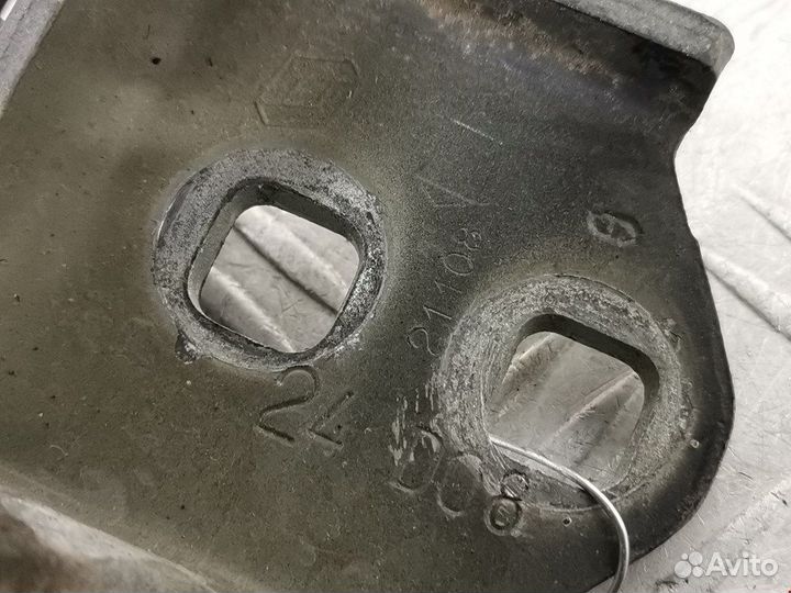 Петля двери передней левой для Renault Megane 2