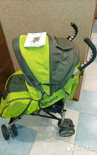 Прогулочная коляска трость