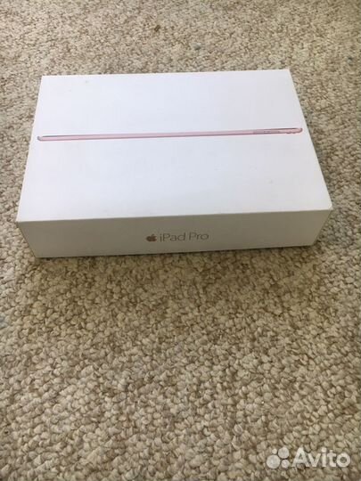 Коробка от iPad Pro 32 GB Rose Gold Demo
