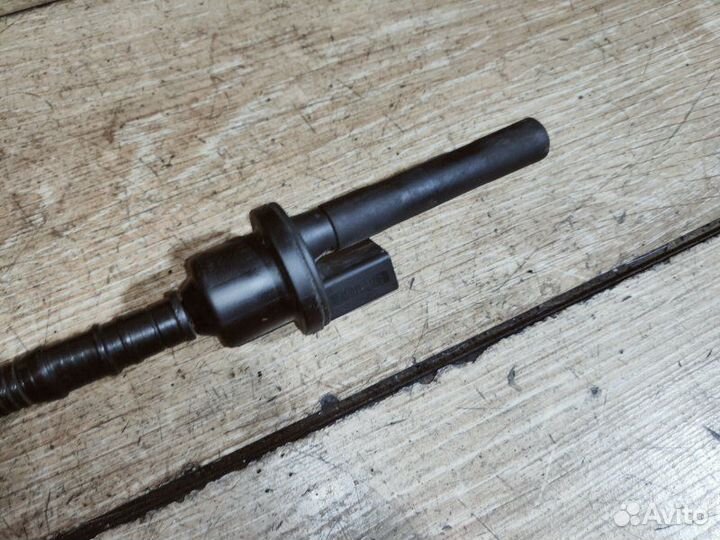 Вакуумный клапан Volkswagen Golf 6 caxa 1.4 2010