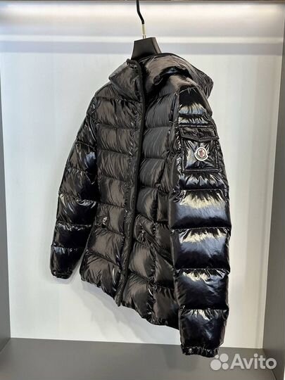 Пуховик Moncler женский зимний