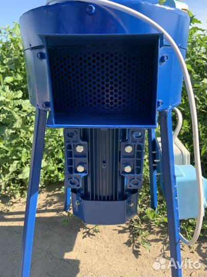 Измельчитель сена, соломы, люцерны, сенорезка