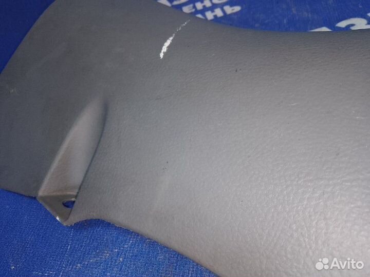 Пластик салона. Toyota Noah минивен 1AZ-FSE 2004