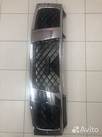Решётка радиатора Nissan armada 623107S000