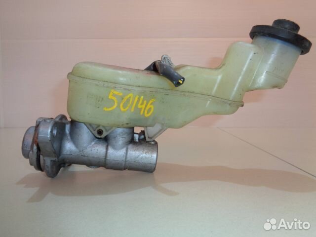 Главный тормозной цилиндр toyota AZE156H