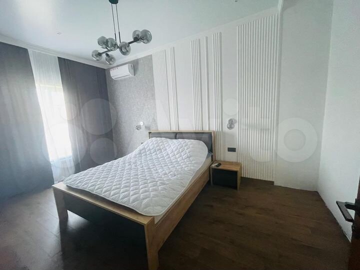 Дом 172,8 м² на участке 7 сот.