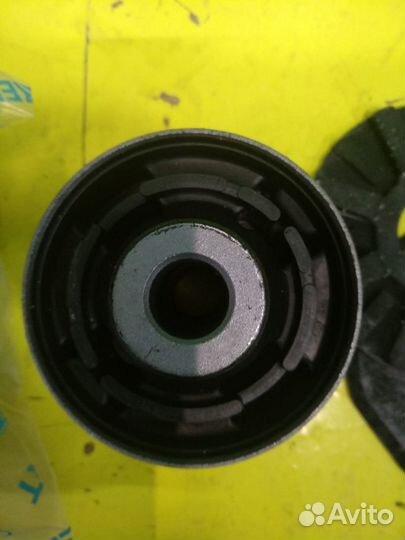 Сайлентблок заднего рычага nissan X-Trail Qashqai