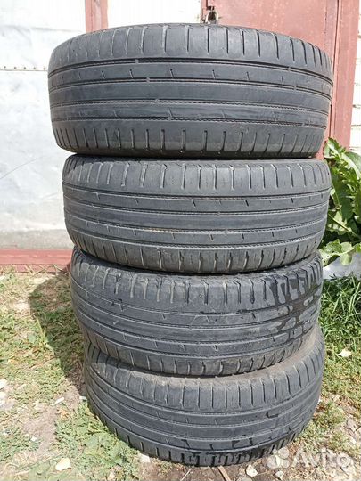 Nokian Tyres Hakka Black 2 SUV 215/65 R16 102