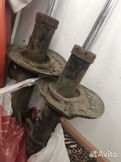 Стойки на ниссан ixtreil х-трейл