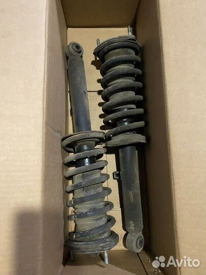 Стойки toyota crown 155