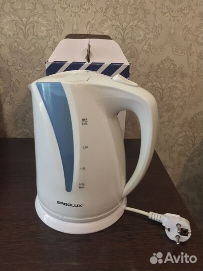 Электрический новый чайник