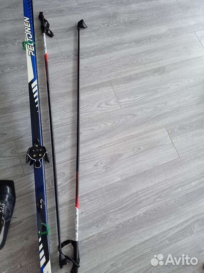 Лыжи беговые с ботинками и палками
