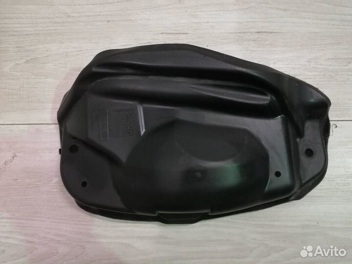 RHD защита Volvo C30