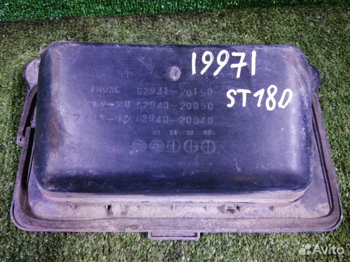 Воздуховод кузова задний левый Toyota Corona Exiv