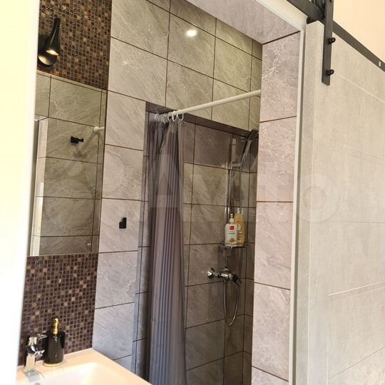 2-к. квартира, 46 м², 3/3 эт.