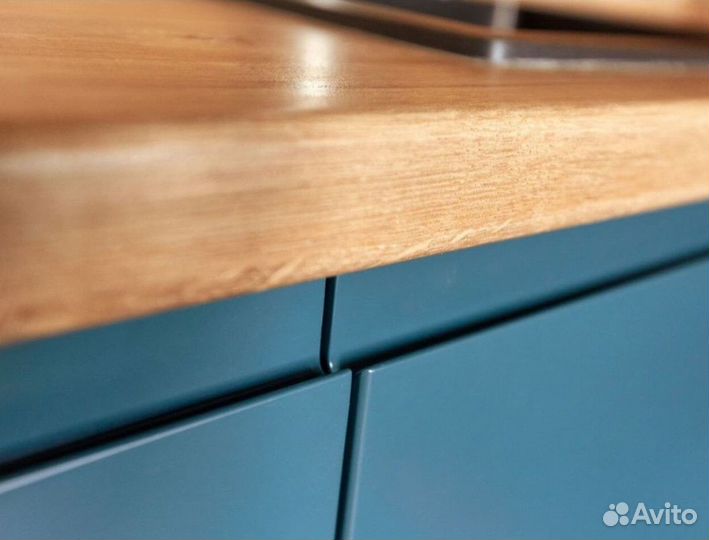 Кухня на заказ без ручек до потолка