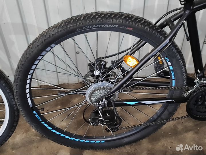 Два горный велосипеды