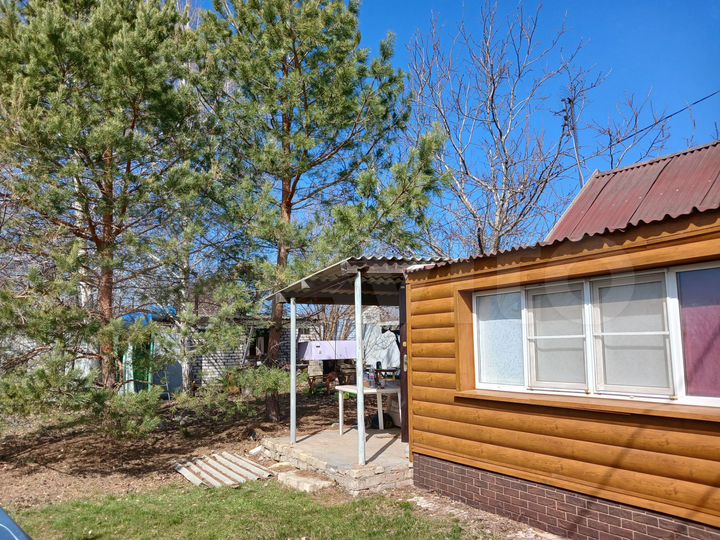 Дом 20 м² на участке 6 сот.