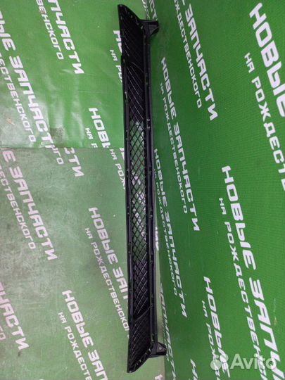 Решетка в бампер Hyundai Solaris 2020