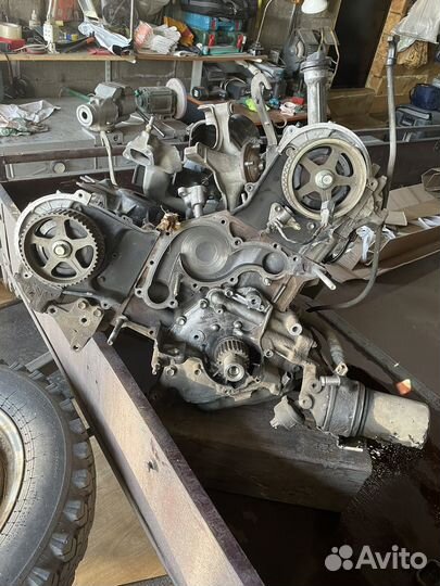 Двигатель 2 UZ - FE в сборе или по запчастям