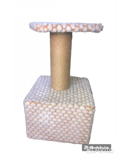 Домик для пушистых любимцев с когтеточкой б/у