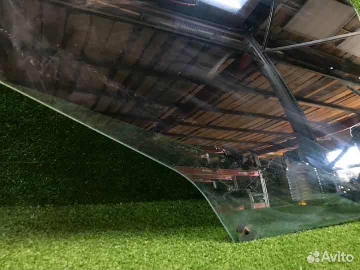 Стекло двери заднее правое Peugeot 308 хэтчбек 1.6