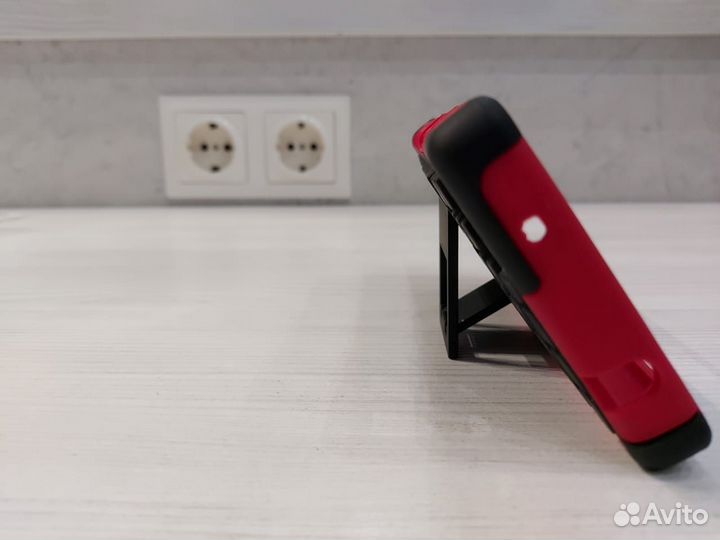 Новый силиконовый, противоударный чехол -подставка