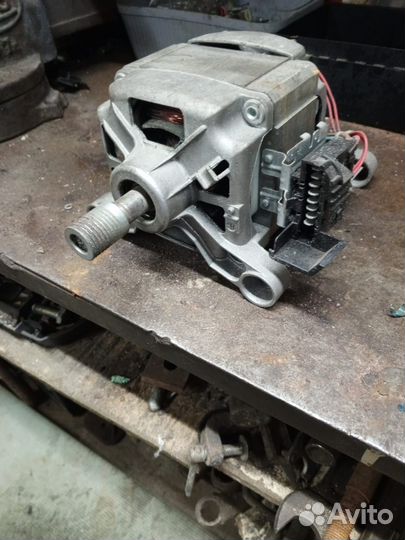 Электродвигатель от стиральной машины