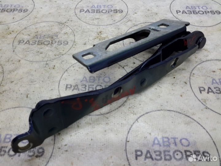 Петля багажника Opel Astra H