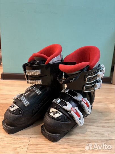 Горнолыжные ботинки nordica
