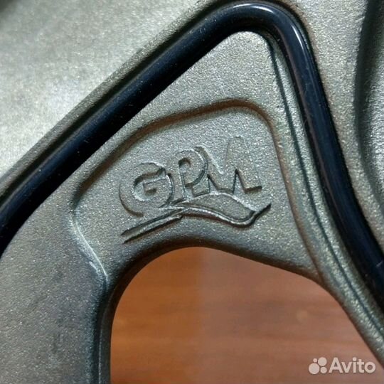 Помпа Cummins ISF3.8 оригинал