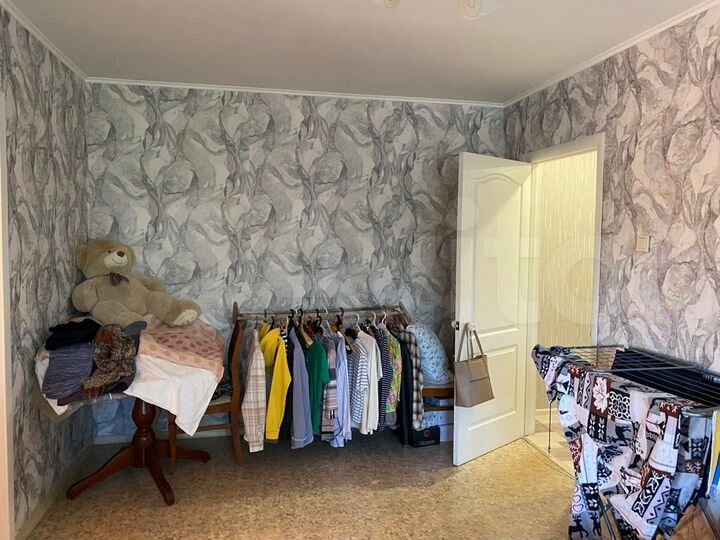 4-к. квартира, 60 м², 2/5 эт.