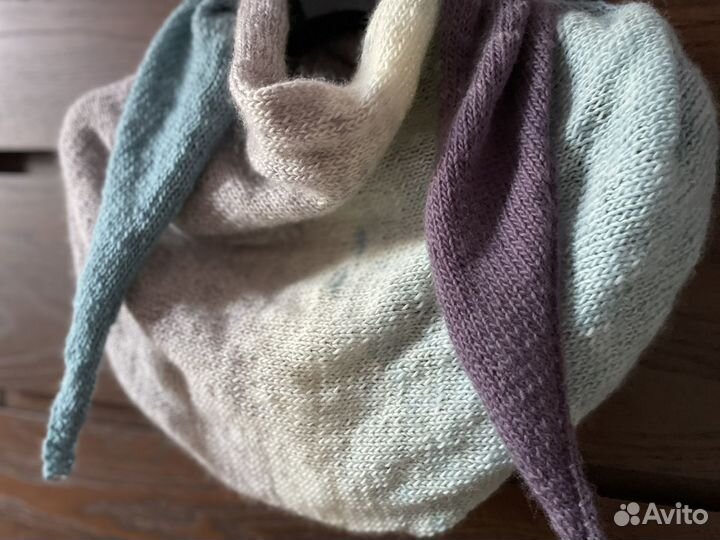 Бактус голуб, бел, фиолет меринос 100%