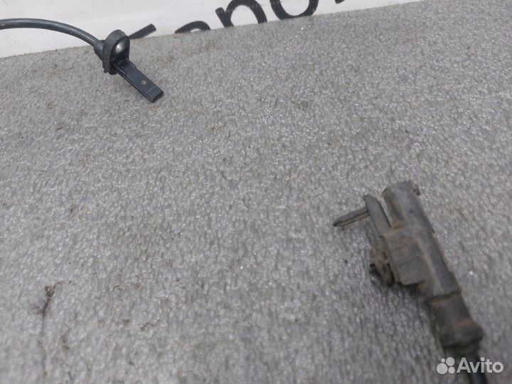 Датчик ABS задний Land Rover Range Rover Sport 2