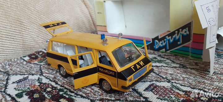 Масштабная модель 1/43 RAF Гаи