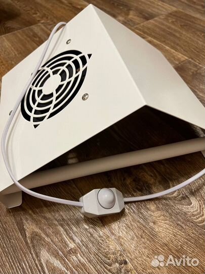 Вытяжка пылесос для маникюра