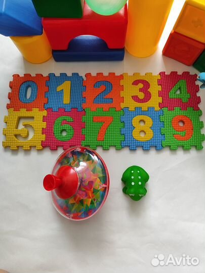 Развивающие игрушки пакетом