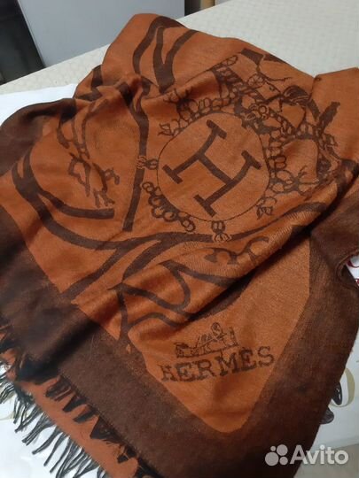 Продаю палантин