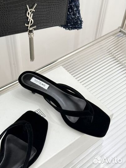 Босоножки Toteme