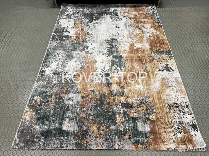 Ковер современный (в профиле большой выблр)