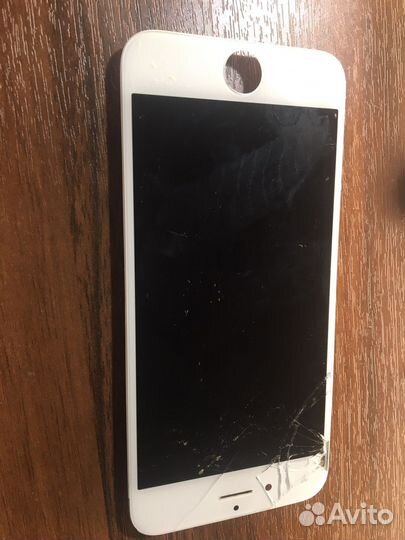 Дисплей iPhone 6s разбитый