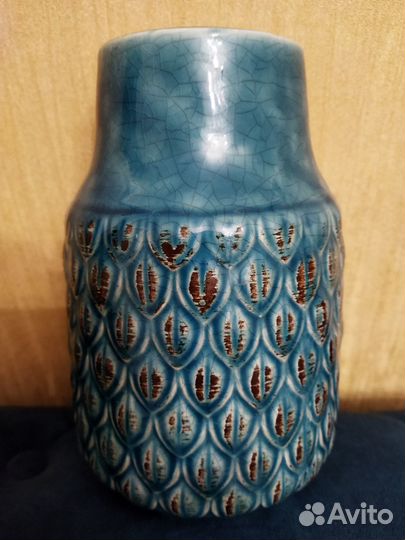 Вазы из цветного стекла