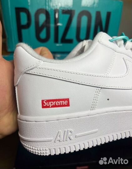 Кроссовки Nike Air Force 1 Supreme белые