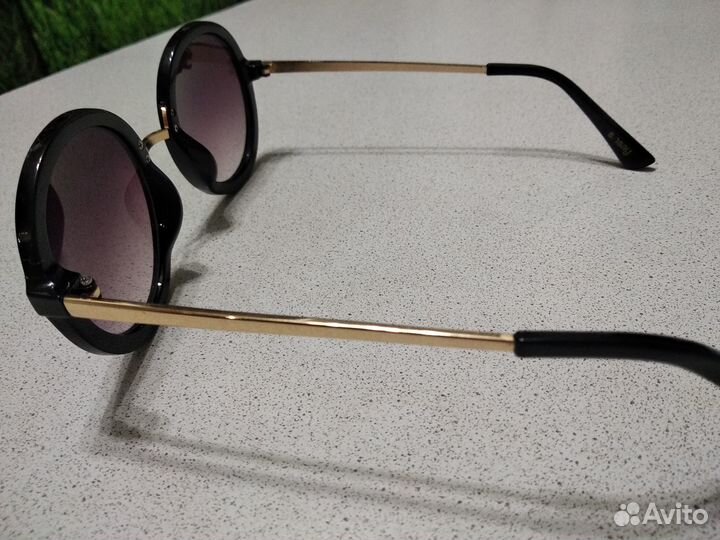 Солнцезащитные очки