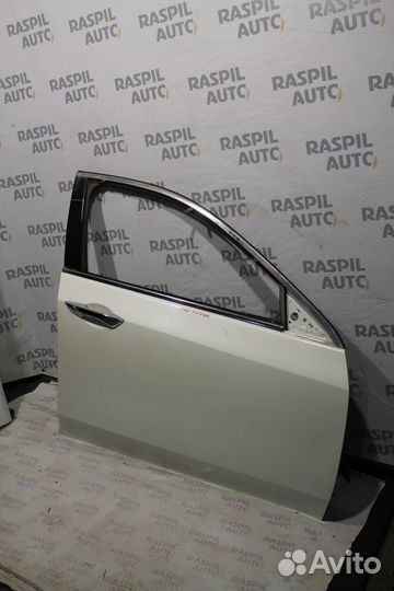 Дверь передняя правая Honda Accord 8