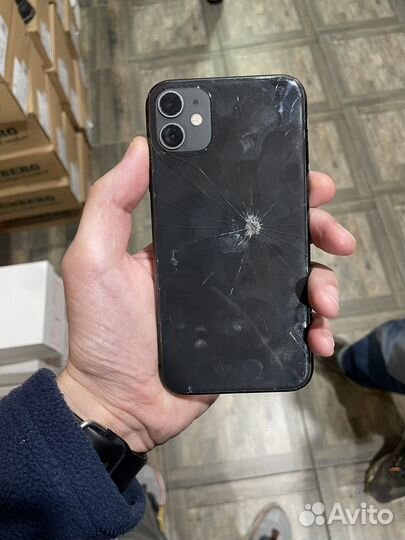 iPhone 11, 64 ГБ