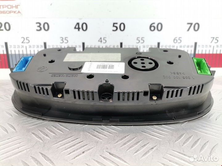 Панель для Volkswagen Golf 4