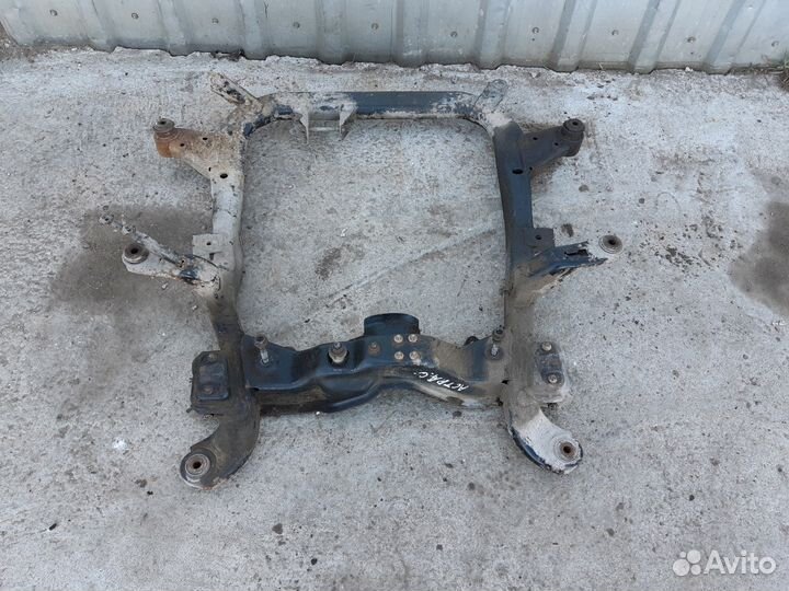 Балка подмоторная Opel Astra G