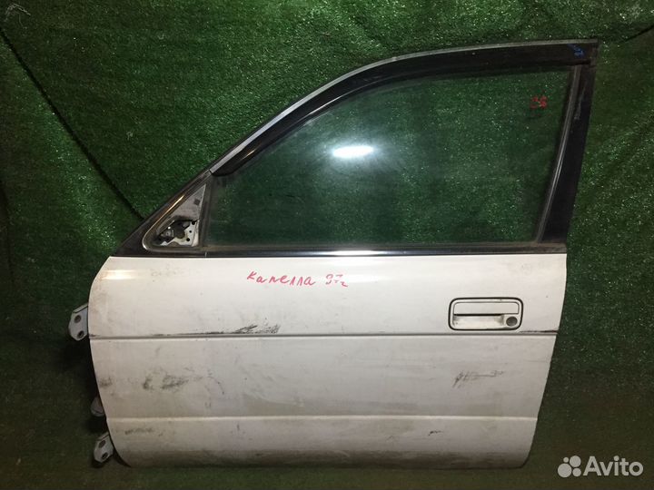 Дверь передняя левая Mazda Capella CG Пустая