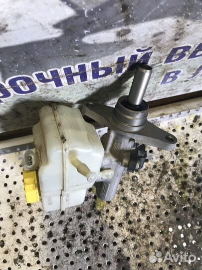 Цилиндр тормозной главный Volkswagen Polo